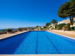 Гостиница Holiday Home Pueblo de la Luz  Кумбре Дель Соль